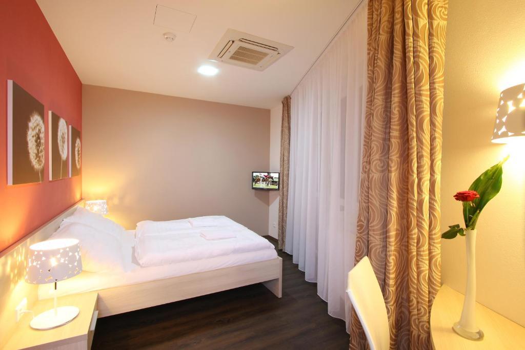 Hotel Gol Garni Оломоуц Номер фото